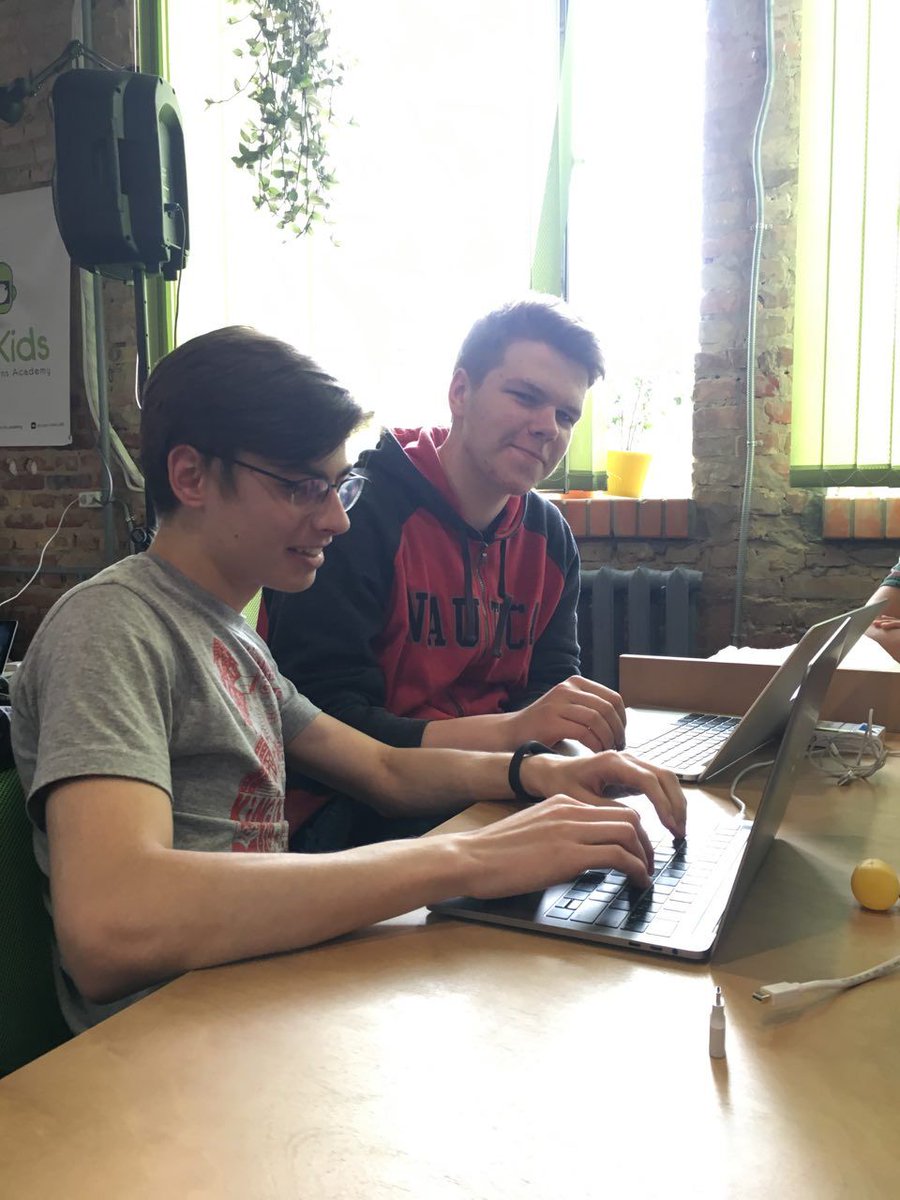 uptechteam's tweet image. We in UPTech share info openly and proactively.This helps both sides learn new skills and become a better programmer #uptech #pairprograming