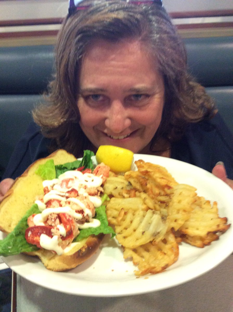 She came, she tweeted, she ate lobster <a href="/SandraOldfield/">Sandra Oldfield</a> #novascotia #acws2017