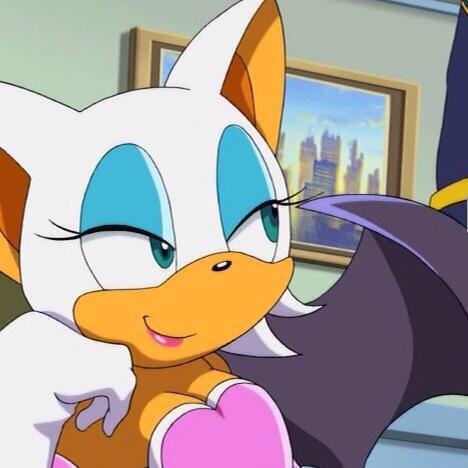 Rouge the Bat (@paellaxia) on Twitter photo 