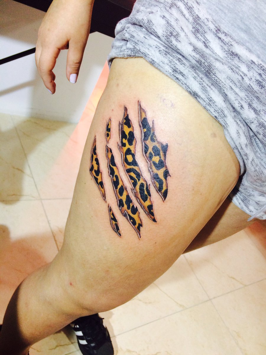 Top 64+ leopard print tattoo on thigh super hot - in.cdgdbentre