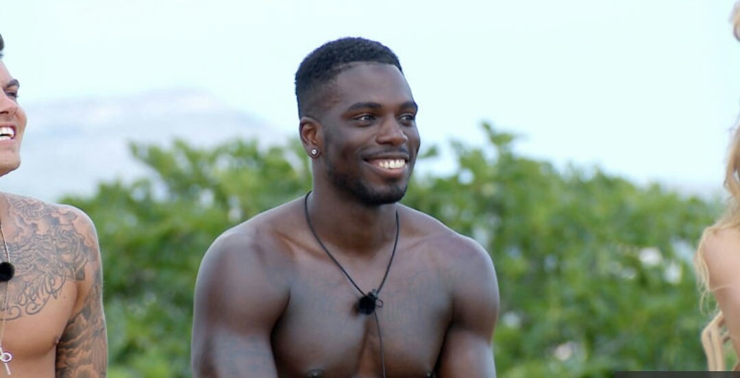 ItsJasminHere's tweet photo. Be a Camilla or a Marcel in a world full of Chris and Olivias 😂😂😂 #LoveIsland https://t.co/m8gdJbMIna