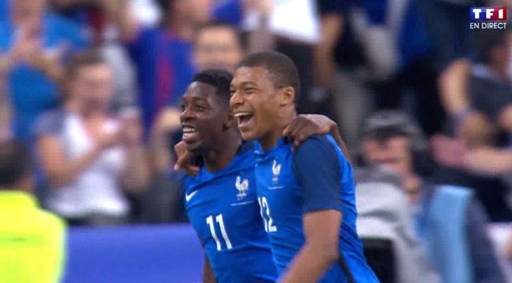 ActuFoot_'s tweet photo. 😍😍😍

Via @philousports https://t.co/9l3nfAIw2g