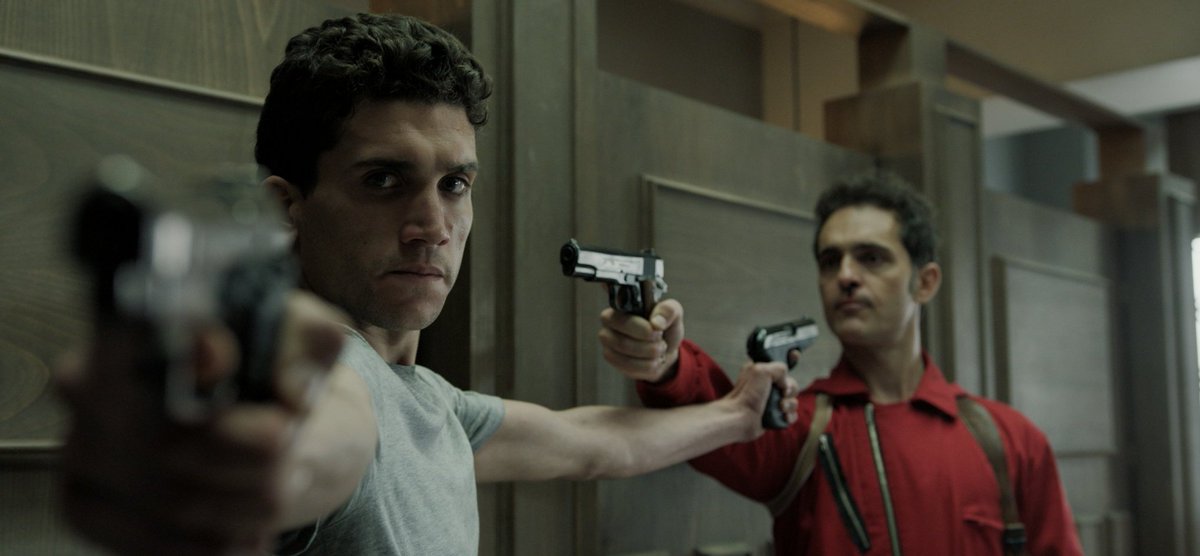 _alexrodrigo_'s tweet photo. Un inconsciente muy consciente.

Fue brutal rodar esta secuencia...

 #LaCasaDePapel7 https://t.co/NP6xYMsmry