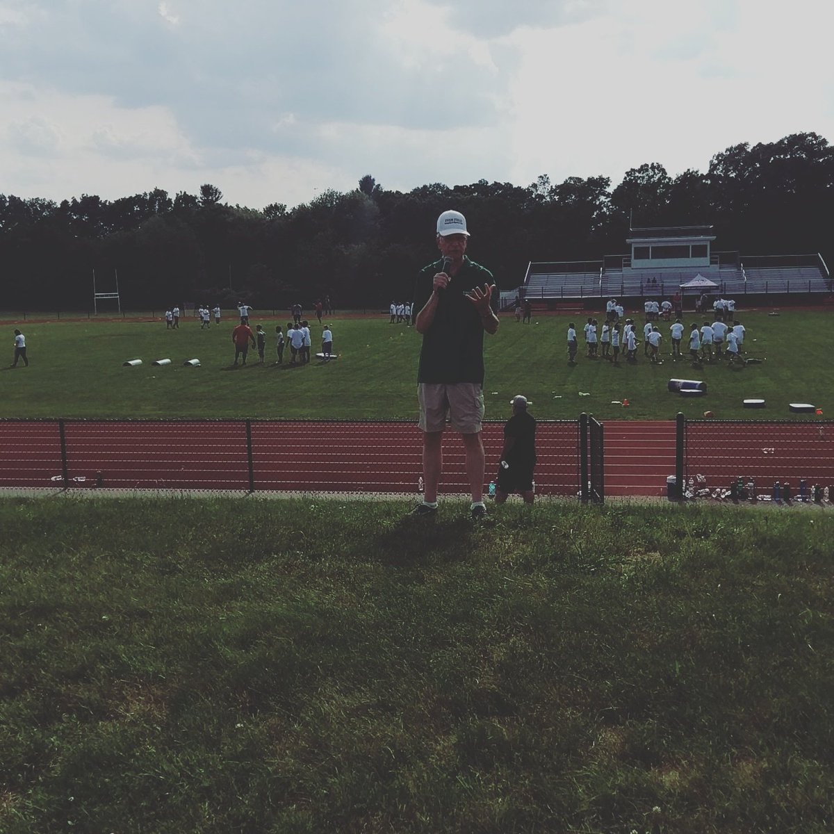 EvenFieldOrg's tweet image. .@ChuckWilson_EF talking to parents at @NEPAC's #FootballForYou in Shrewsbury.