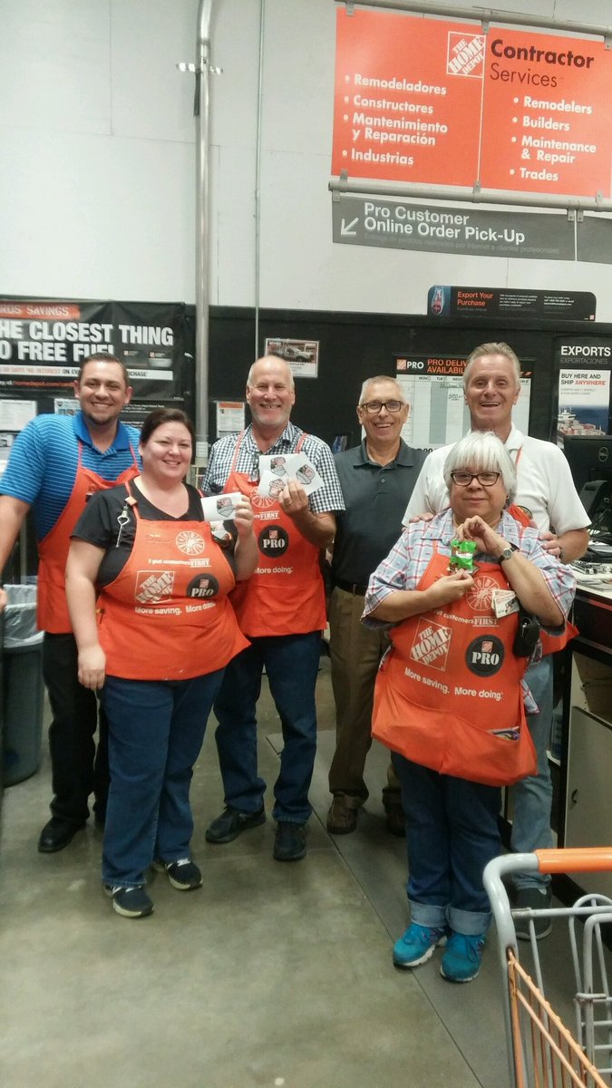 Presented 8th Platium 9th Bronze 9th Silver Homer &amp; store mgr bought me a Birthday cake Great day at the Home Depot <a href="/OrlandoDepot/">Home Depot Orlando</a> <a href="/HDGerri/">Gerri OBrien</a>