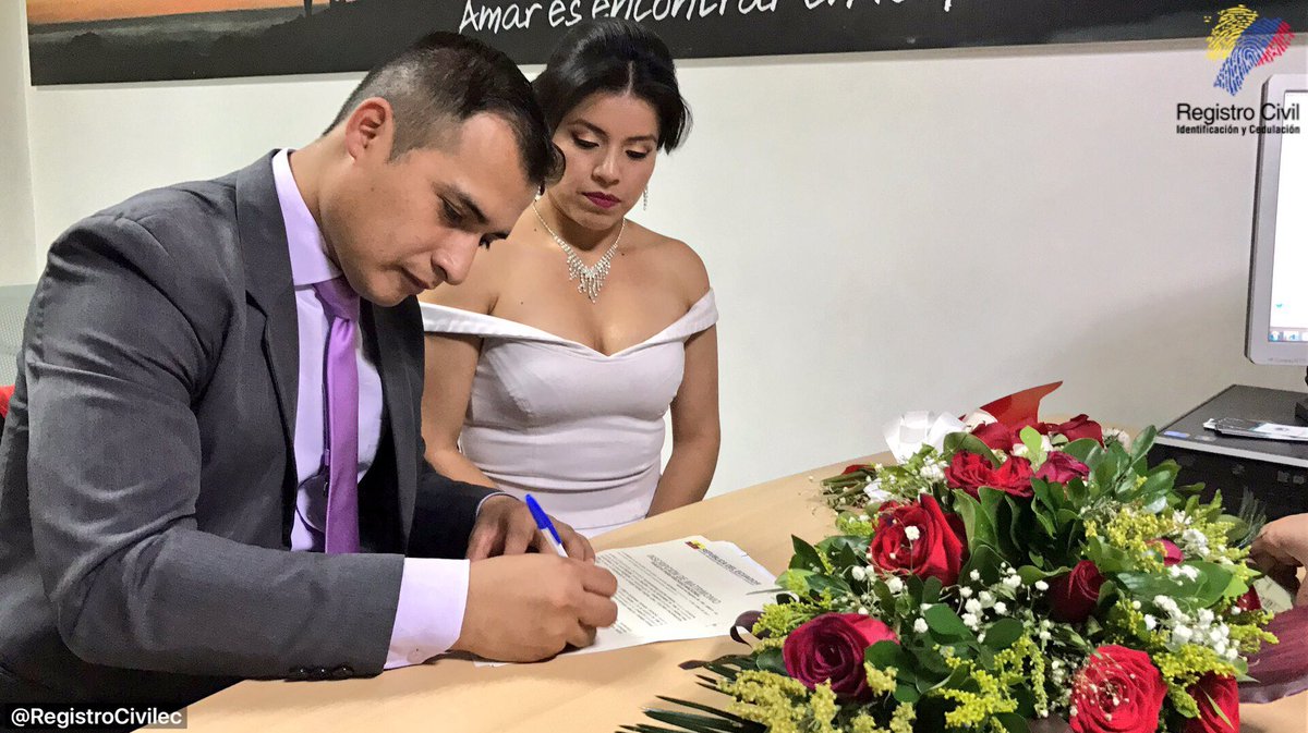 Hoy, #martes13 de junio, Lisbeth y Victor contrajeron #MatrimonioEC en  agencia #Loja de #RegistroCivilEC. Felicidades a la feliz pareja💍., image size:1200x673