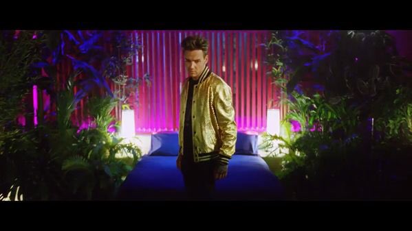 SourceHoran's tweet image. Liam Strip That ft Down. Quavo - screencaps