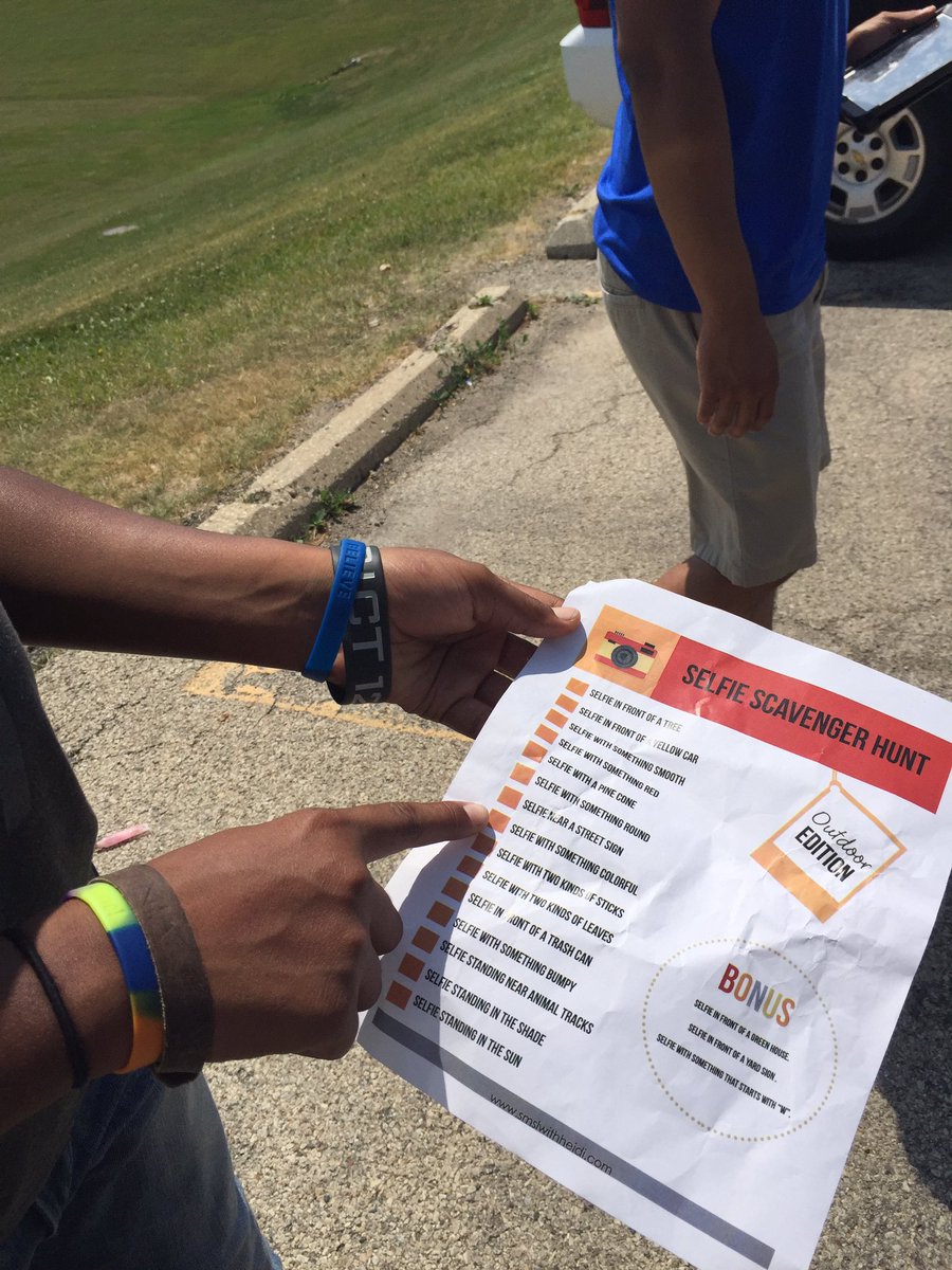 teamjohanson's tweet photo. First day of ESY: scavenger hunt at Melas Park as a preview of our novel study! @TimberRidgeEdu https://t.co/iICozIOxWz