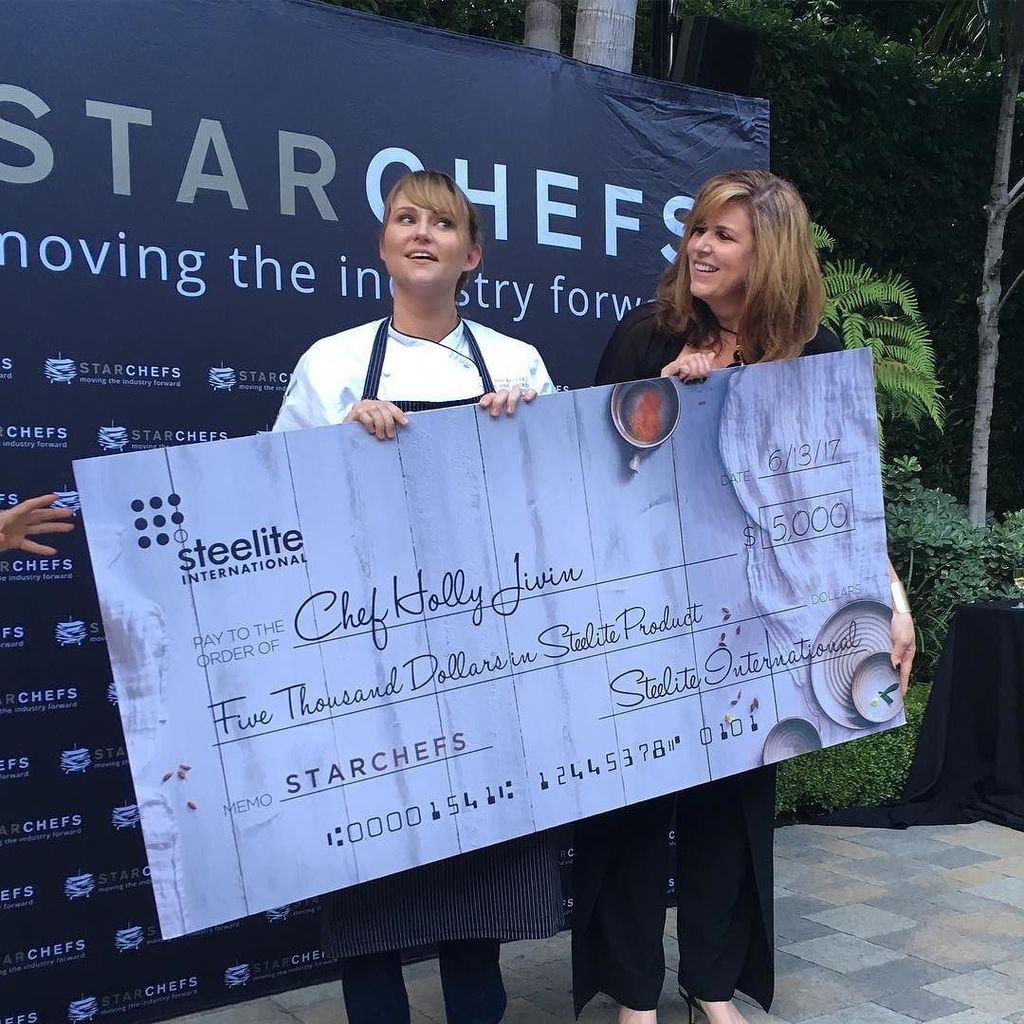 Star_Chefs's tweet photo. The votes are in: congrats to Holly Jivin on winning the #ArtOfPresentation Award presented by @steeliteusa! @baza… https://t.co/OQTZjk8pve https://t.co/wocD0FxhuI