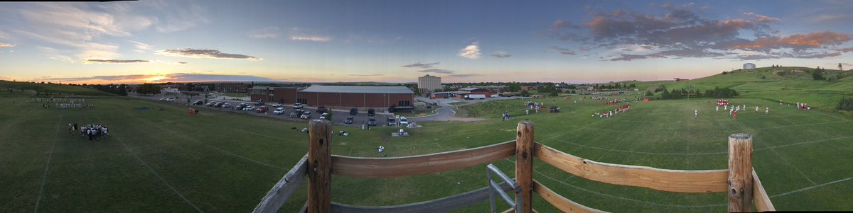 CSCFootball's tweet photo. Beautiful night in Chadron! 800 yds of fields being used for scrimmages #BiggerAndBetter #CSCCamp 🦅🦅 https://t.co/1DjzOUb4Um