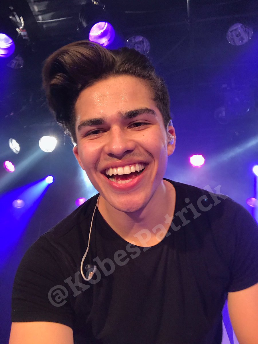 KobesPatrick's tweet photo. @alexaiono @alexaiono
Will you follow me ???
π€I hope you notice a male fanπ€
https://t.co/voy0zbAjar
#AfterPartyTour
#AAQUESTIONVIDEO https://t.co/xpTHnJd8hF
