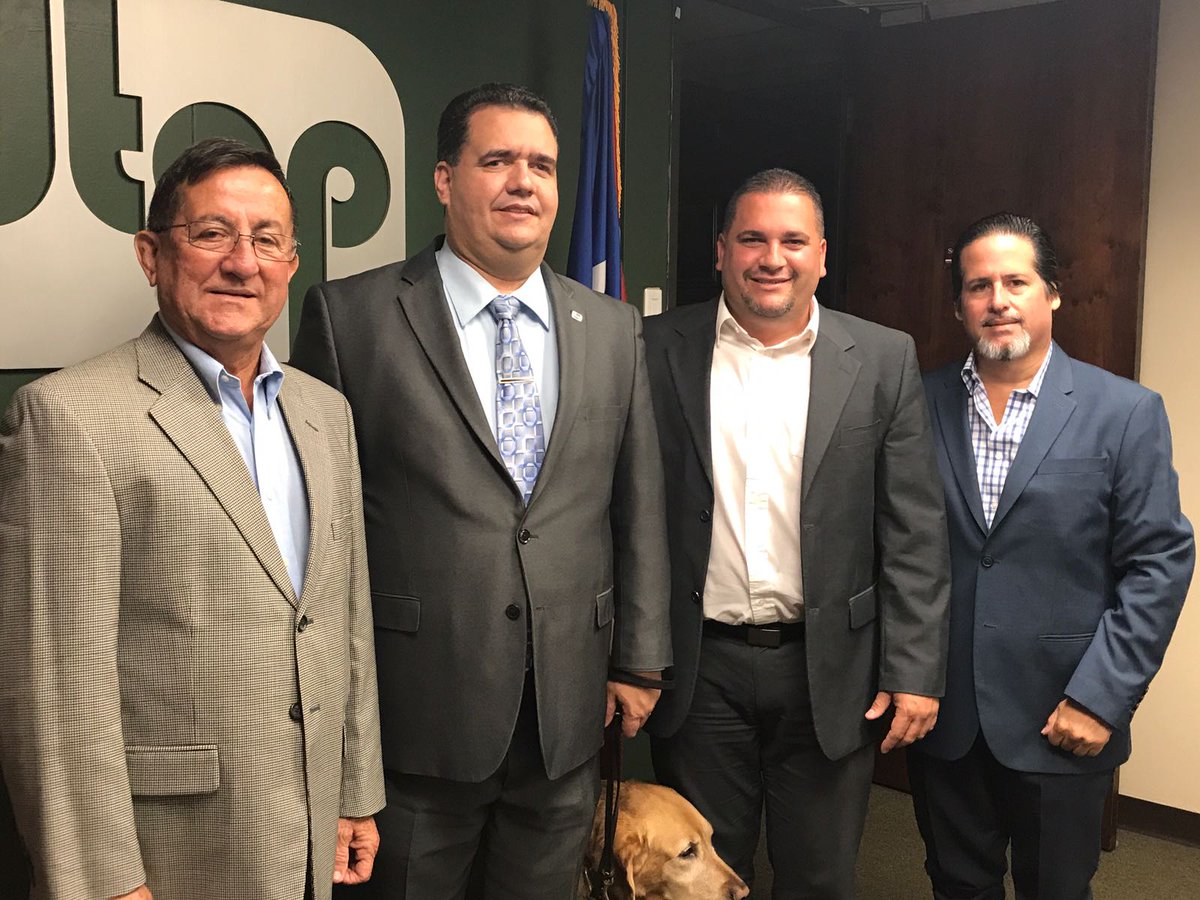 Reunidos con <a href="/contreraspr/">Carlos M Contreras</a> llevando preocupaciones x las malas condiciones de las carreteras.<a href="/rpagancenteno/">Robert Pagán Centeno</a> @crp1380 <a href="/ricardorossello/">Ricardo Rosselló</a>