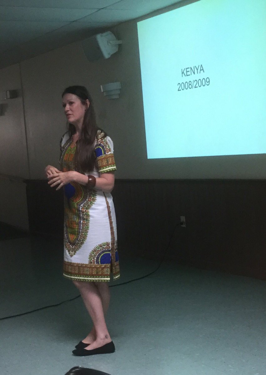 Lyne2paw's tweet photo. Thanks Nancy and thanks to all who came out #Kenyahelp #feed1100kids #cwl https://t.co/2sn2hXjuwa