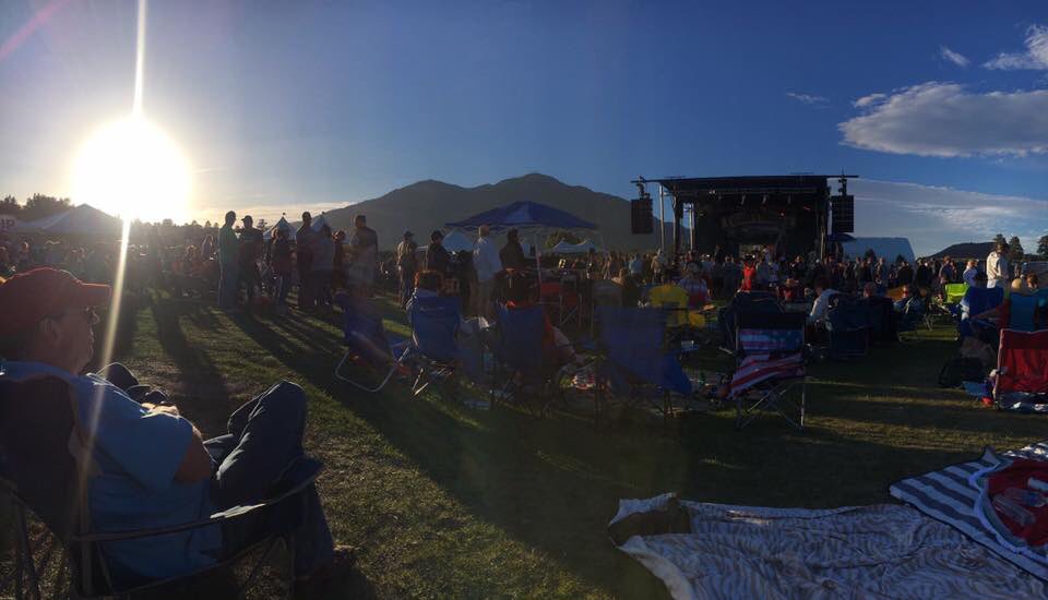 DunnDonnelly's tweet photo. One of the coolest festivals I've attended. @FlagBluesFest felt intimate even with 4,000+ folks. Great music and this gorgeous setting. 🎼💯 https://t.co/v8JU1IpnP4