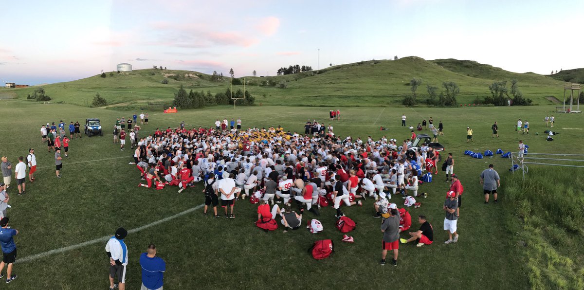 CSCFootball's tweet photo. Varsity teams getting one last BIG time power talk from @ChrisStein6 #CSCCamp 🦅🦅 https://t.co/ZMI8xAOssk