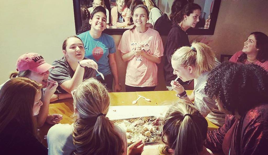 Miami_SM's tweet photo. Is it really a women's time if there isn't dessert? #miamiSM17 https://t.co/7Dzm9QWsAo https://t.co/aU62fghxob
