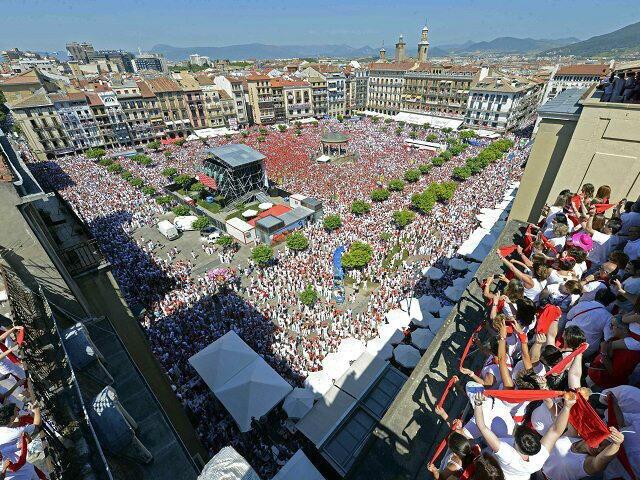 Javitaurino's tweet photo. Solo faltan 22 dias 7 horas y 11 min para San Fermin.#Yafaltamenos #Pamplona https://t.co/gpRJYQIeQL