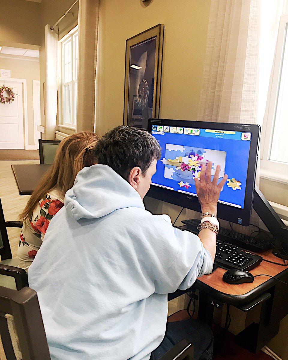 TMC_Corpus's tweet photo. With the right philosophy, technology is a tremendous tool for quality of life for seniors! #dementiacare #technology #in2L #lifeatThrive https://t.co/n3bvH9WpKx