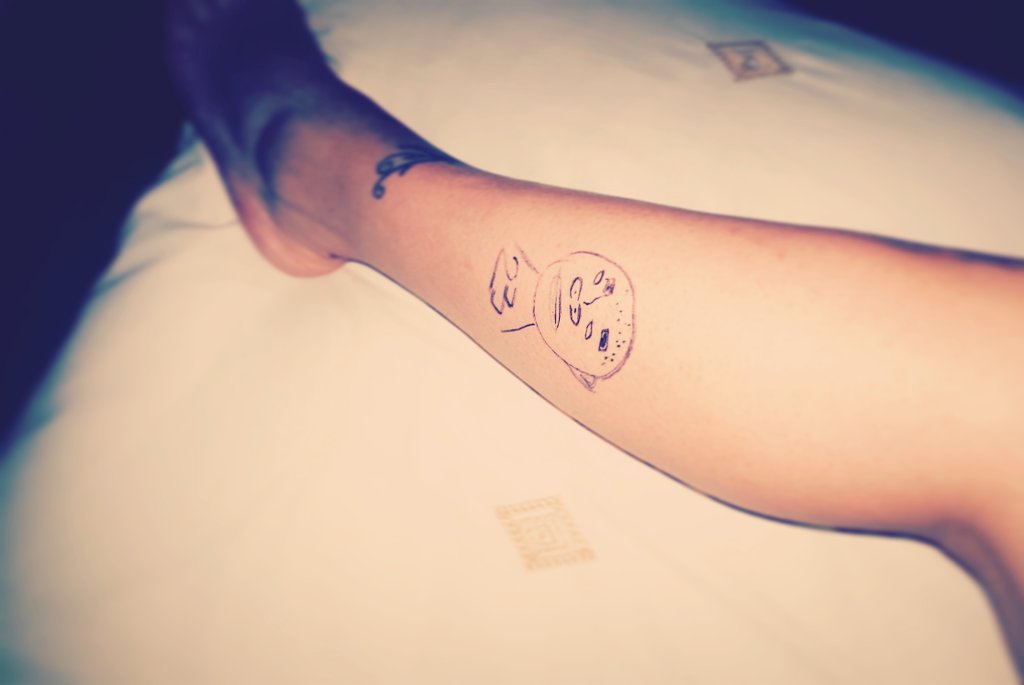 BarbarieAbsolut's tweet photo. #NewTatoo #Jordan23 #ink #loveforink https://t.co/0KJPi2NeAe