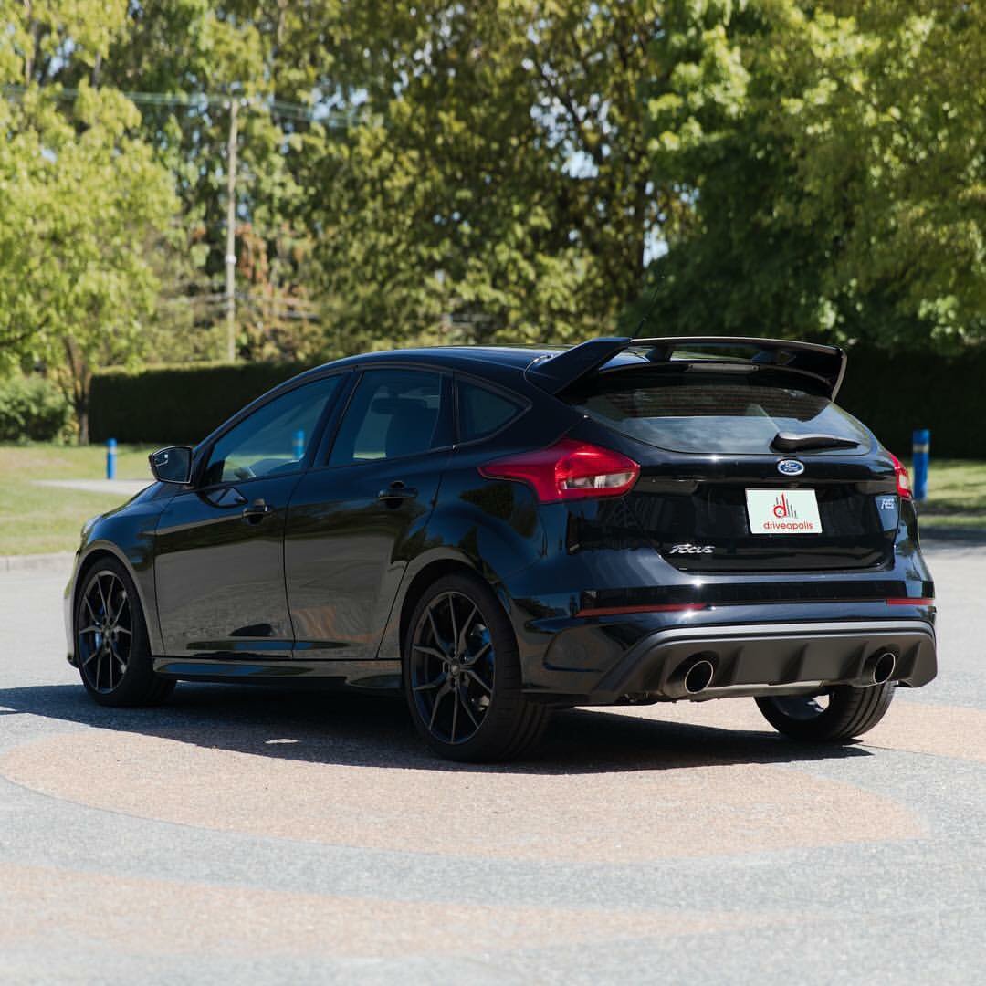 driveopolis's tweet photo. If you haven’t seen it yet, I have recently reviewed the new Ford Focus RS. https://t.co/txFo2iFNcr #ford #focusRS https://t.co/F4BjlM0rBe