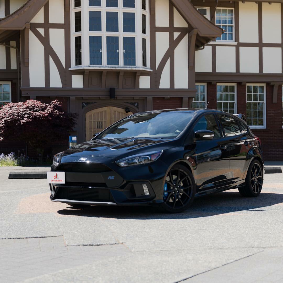driveopolis's tweet photo. If you haven’t seen it yet, I have recently reviewed the new Ford Focus RS. https://t.co/txFo2iFNcr #ford #focusRS https://t.co/F4BjlM0rBe
