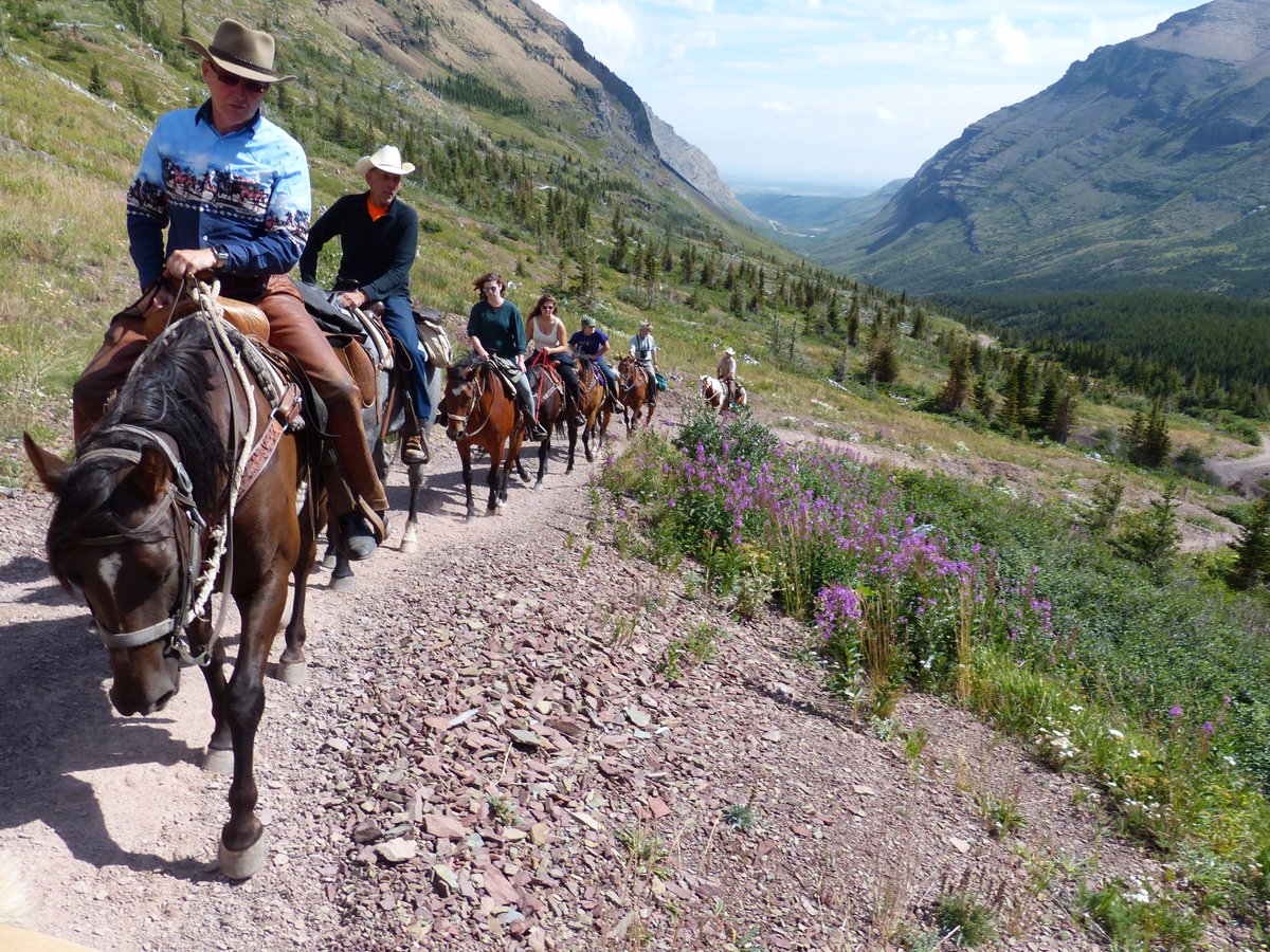 Experience a 94 year old tradition! 4 to 6 day trips through the breathtaking #TravelAlberta Rocky Mountains: bit.ly/TrailRidersAB