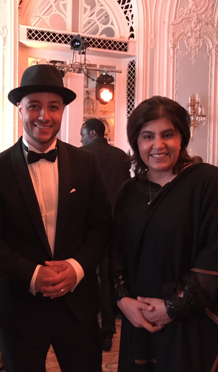 SayeedaWarsi's tweet photo. Amazing #iftaratthesavoy 
The cool @HarrisJOfficial the soulful voice @MaherZain and inspirational words from @lindsaylohan 
#OneFamily https://t.co/jArkIjApaF