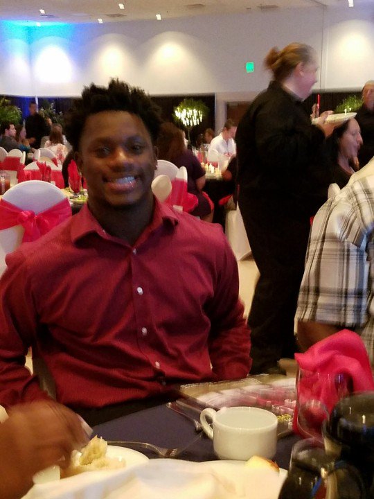 AHSbloodhounds's tweet photo. Auburndale's Chauncy Smart is in the house! Congratulations! We are proud of you! #fastestintheState #PCASA17 https://t.co/y0po4utsgy