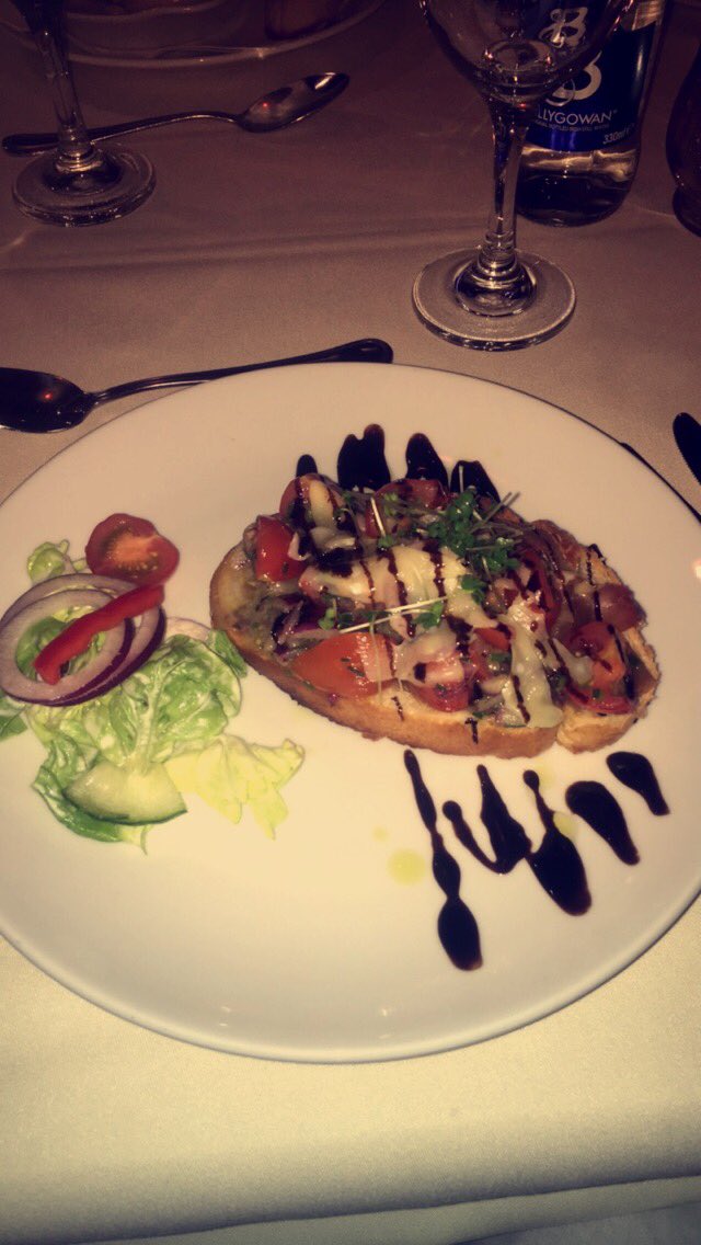 ShaneMcAuliffe1's tweet photo. Enjoyed #ItalianTuesday at Cascada tonight in #CharlevilleIRL - grilled bruschetta followed by pan seared fillet of hake https://t.co/ecYuoDTU7D