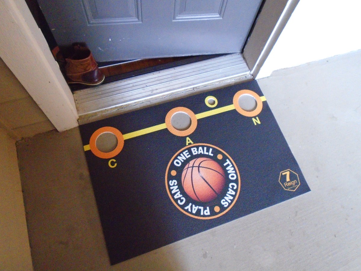 GameofCans's tweet photo. Remember, when 1 door closes another one opens...I'm just trying to get my foot in the door! #7Reign #GameofCans #PlayCans #CansPad #Hustle https://t.co/tb1EUAwDnF
