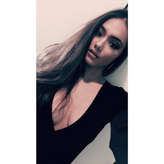 MiaChenIsAwesum's tweet photo. Looking for some casual fun? Come check me out https://t.co/7y16hLAYaE https://t.co/nRpNIziOw9