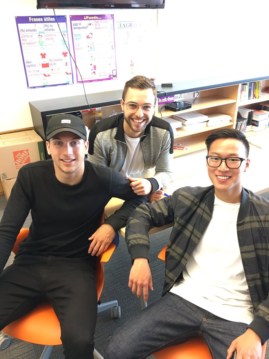 HazelChee's tweet image. These boys #grad2013 #grad2017 @DurransDurrans @Matthew_Durrans #victor @MulgraveSchool @MulgraveAlum