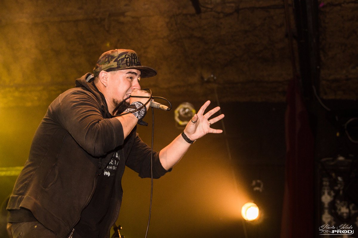 DENNprod's tweet image. #DUM 03.06.17 #TheRoxy @DUMoficial @faffa28