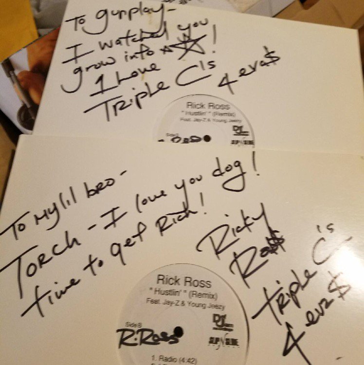 👑 King Torch #Chapo tweet media