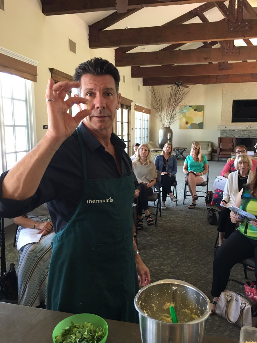 sqeeks's tweet photo. Nico Moretti Thermomix cooking class USA @NicoMoretto @ThermomixUSA @ladythermomix https://t.co/LywOa6475T