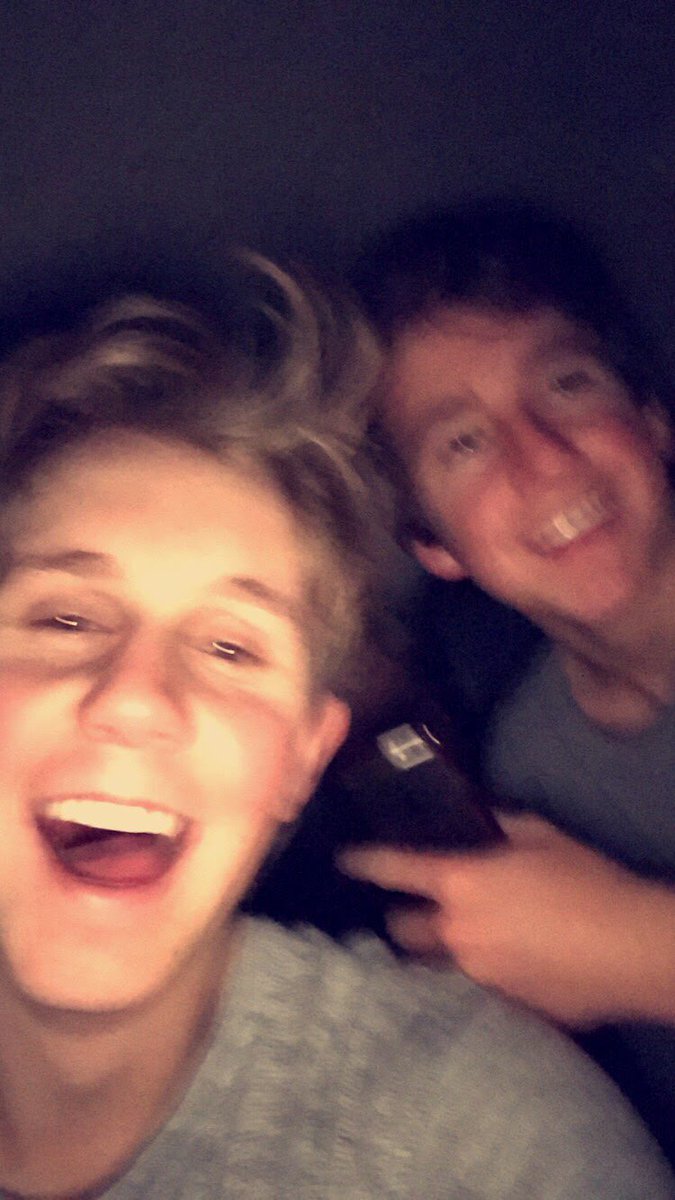 RobbieShippen's tweet photo. happy bday @mckaysobo13 thanks for being a good friend :) https://t.co/VCYkddOMPR