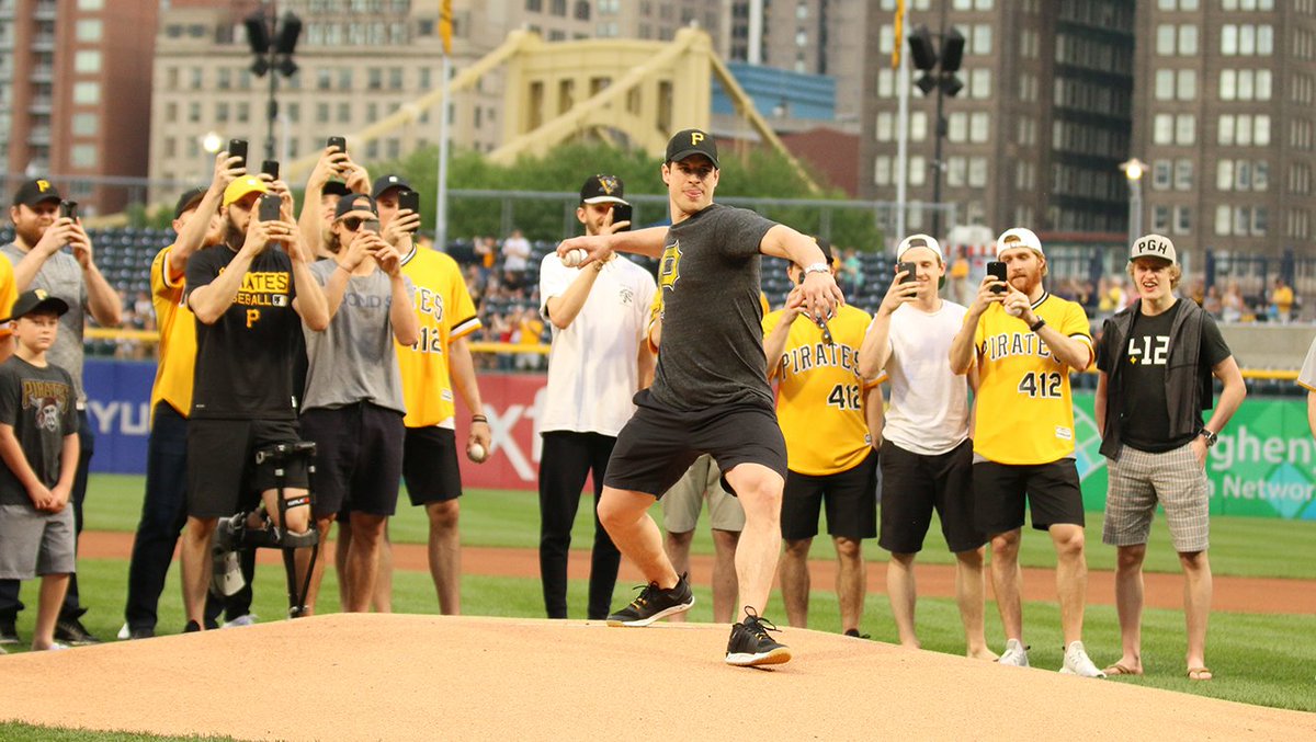 penguins's tweet photo. Crosby: "I was a little nervous. It was pretty cool to throw out the first pitch with all the guys... Pittsburgh is a great sports town." https://t.co/Gm2DR9SdzI