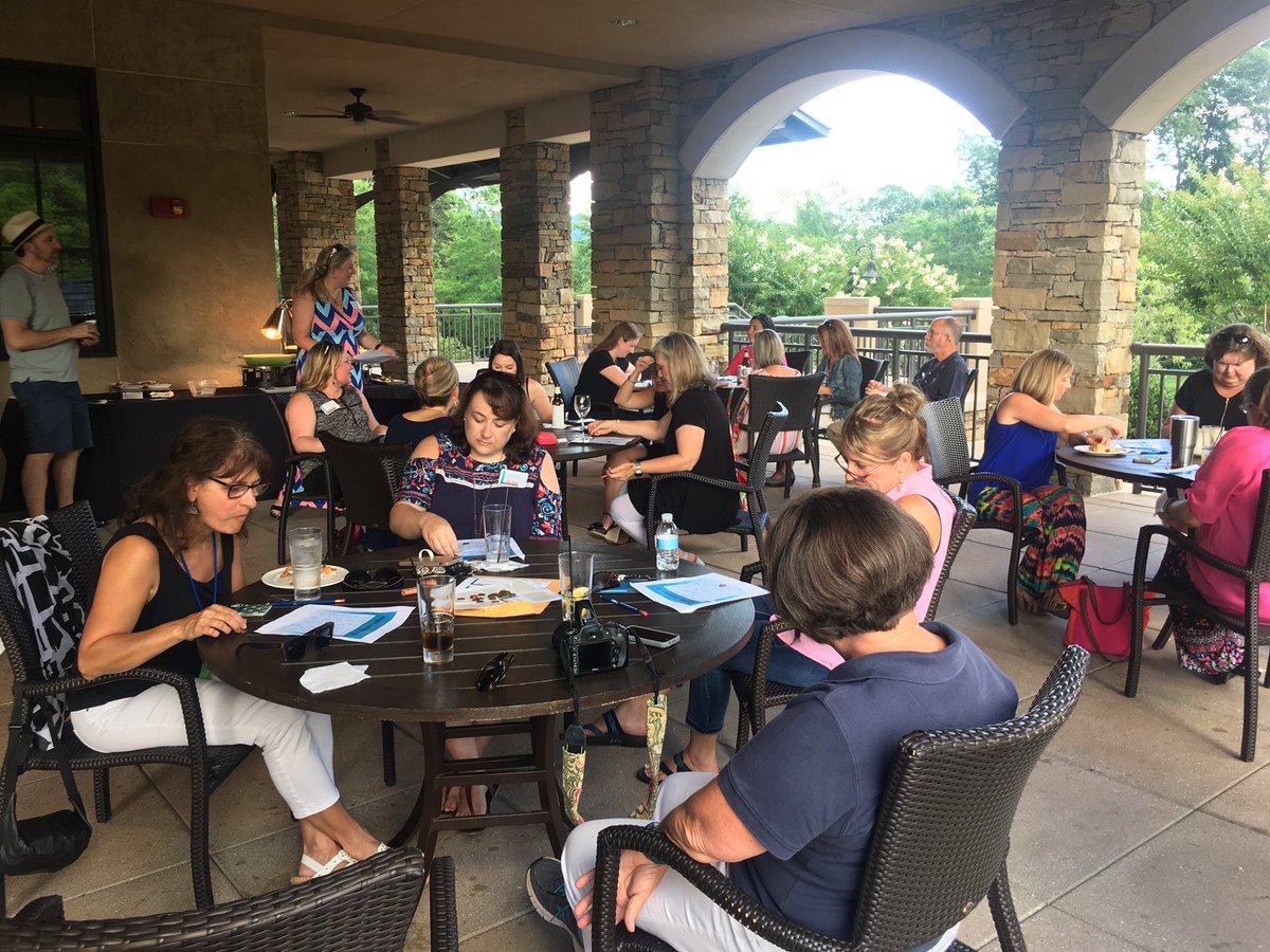 kelli_lane's tweet photo. The ALPHA group of #altic getting to know each other. #AETA2017 https://t.co/T2jrjPe395