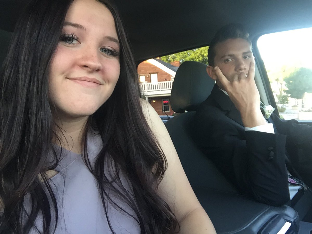 LaineeGraff's tweet photo. happy bday kaes!!!!!!❤❤ @KaesonBaird https://t.co/XgnvqIQJsi