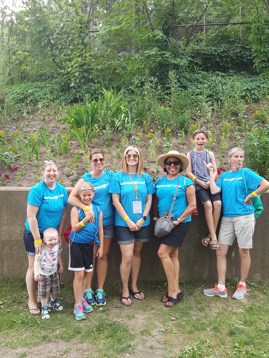mansfield90's tweet photo. @D16Volunteers  Holland team volunteering at the Easter Seals Walk With Me event at John Ball Park Zoo! #lifeatkohls https://t.co/wKRLv3tXCc