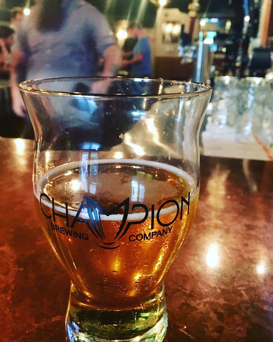 JessicaBowser1's tweet photo. Calming my nerves. #ElectionResults #ElectionNightWatchParty https://t.co/Tjq3AbSfYu