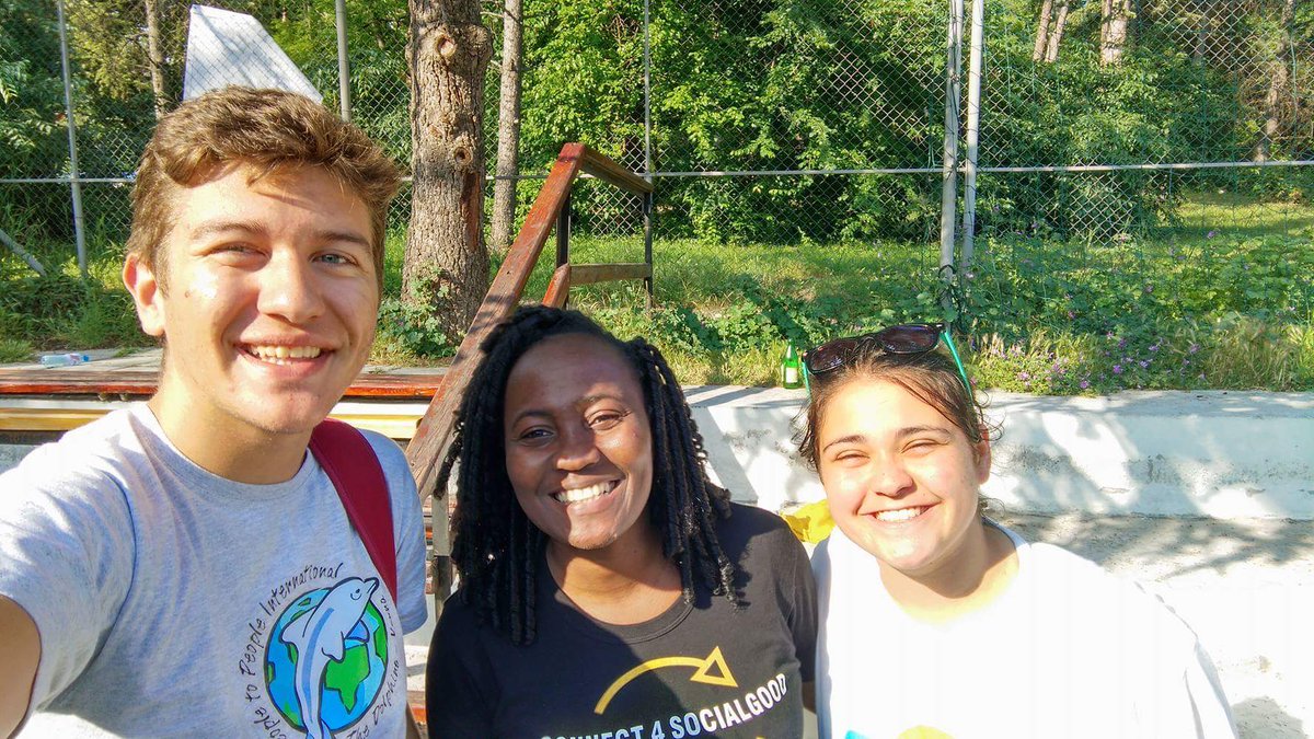 connect4sg's tweet photo. Service to humanity. #Varna#bulgaria https://t.co/uYW4FQXZLw