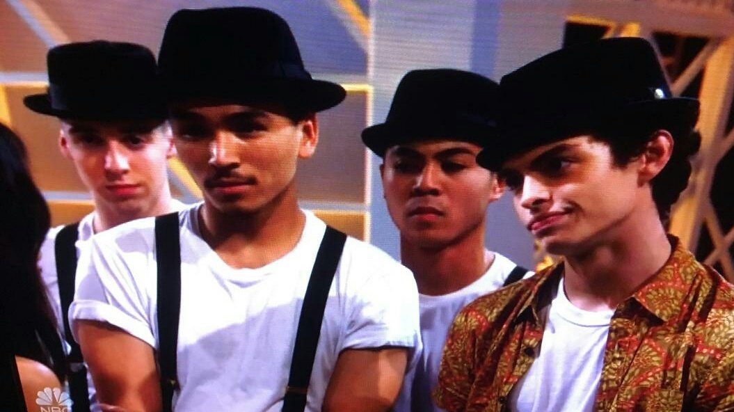 Mommyof4boysD's tweet photo. @AnthonyDoubleu I see you ☆ #WOD #YoungLions I'm like wait what? THAT'S ANTHONY FROM #MOVEBEYOND @derekhough ! :) #ITHADTOBEME at #RadioCity https://t.co/HbJ7EDljLz