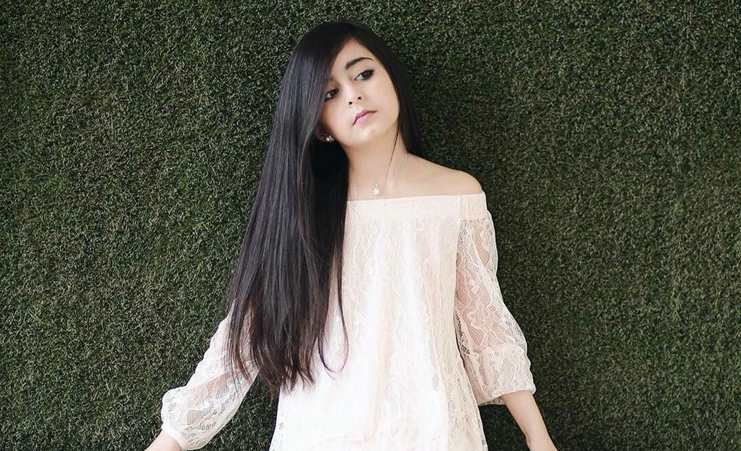 جميلة أنت كمعزوفة عذبة أستقيها من عوده الحزين... إنه ماثيو
تعني معزوفته لي الكثير أراى فيها... الحب... الحنان 
الدفء الحزن والسعادة
#ωαтєη