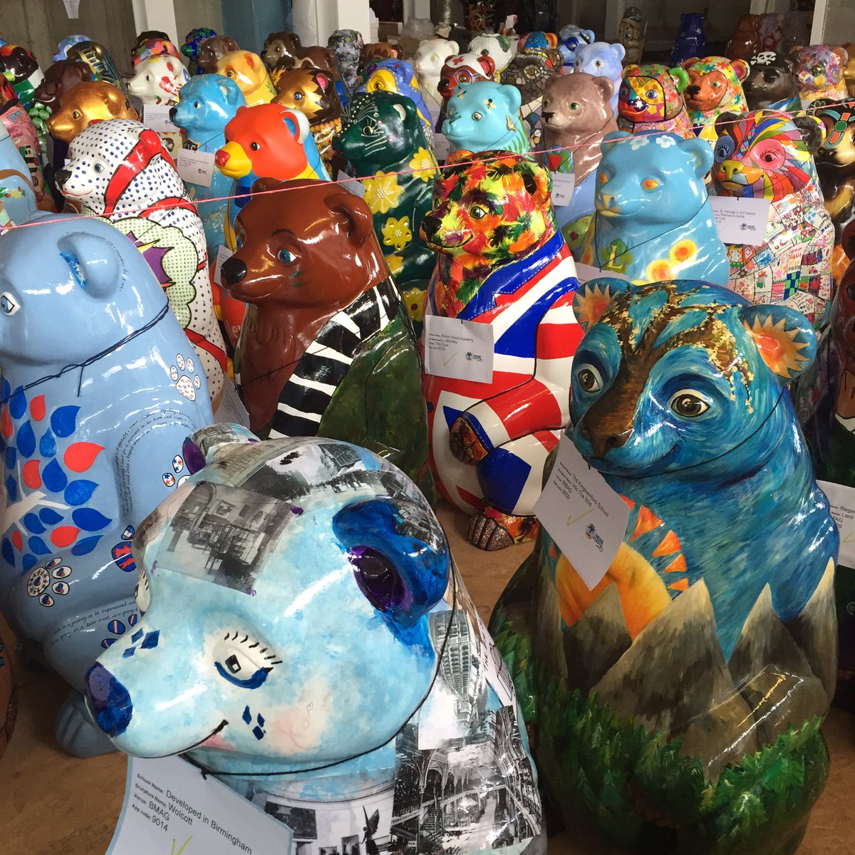 WIA_Annie's tweet photo. It's a mini 🐻 revolution! All waiting patiently for their moment in the spotlight! Yay the 🐻's are on the move! #thebigsleuth #birmingham https://t.co/V76UAT23Ms