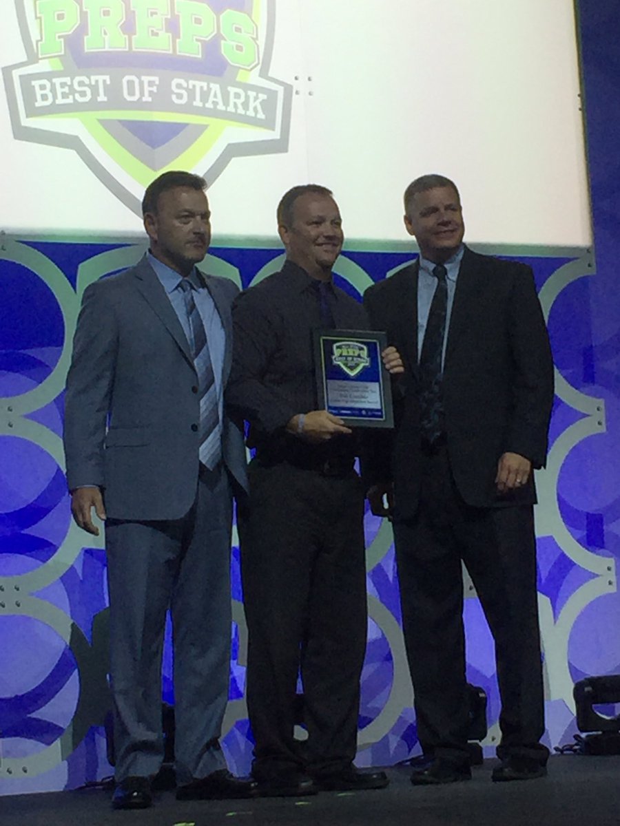 Big_Yan24's tweet photo. Congratulations Coach! You deserve it! #coachoftheyear #starkpreps #jacksonbaseball @JHSbaseball2014 https://t.co/7ajckPJJU4