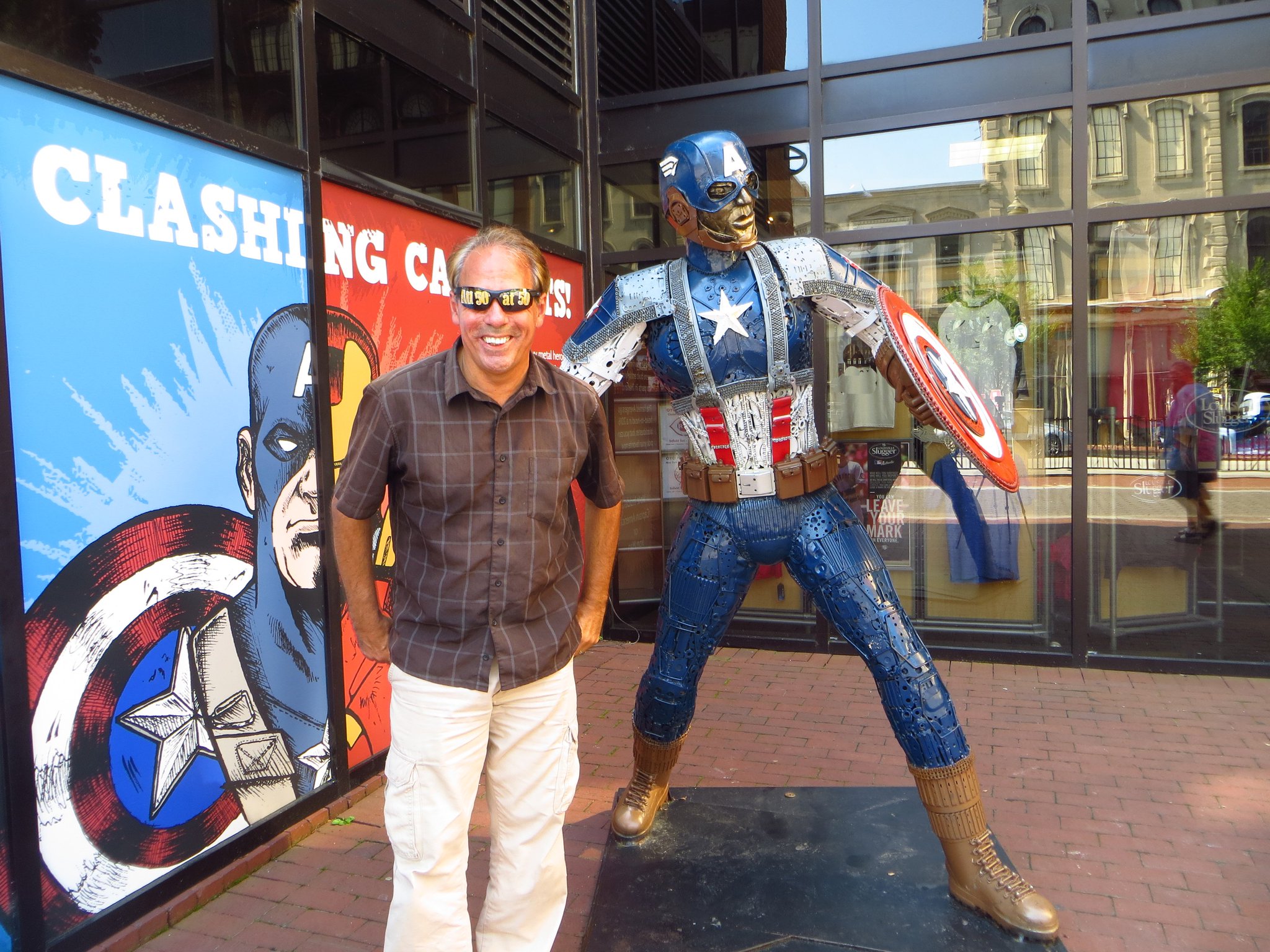 6/13 Happy 36th birthday Chris Evans aka Captain America.  Here\s his statue in Louisville, Kentucky 