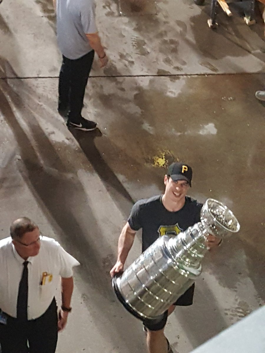 toddnovo1's tweet photo. Then this happened..@penguins #wegotthe cup https://t.co/E6d5VLVNXm