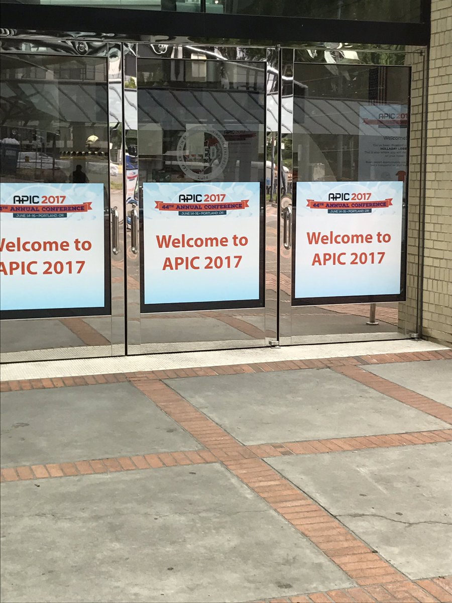 bryanobuckley's tweet photo. Ready to take over #Portland #APIC2017 w/@kpeterson025 #changeagents #mhakeystone #TeamworkMakesTheDreamWork https://t.co/eK6FrBSZ0u