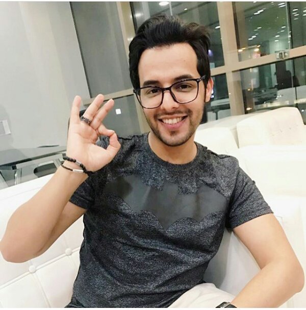 Magazine__Stars's tweet photo. صور للنجم السعودي 👇
الباشا
#علي_الفيصل @ali_alfaisall
باطلالة جديدة باحدث صوره ع مواقع التواصل 👌
#Alialfaisail https://t.co/qwfBjOnCQR